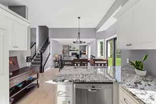 8375 Narcissus St, Victoria, MN 55386 - Photo 5