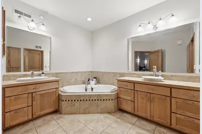 385 7th Avenue S #Unit 104, Fargo,  58103 - Photo 17