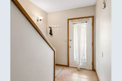 930 Dartmouth Place SE, Minneapolis, MN 55414 - Photo 5