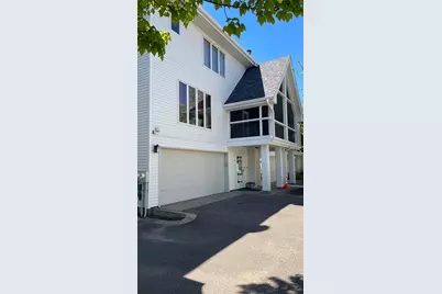 930 Dartmouth Place SE, Minneapolis, MN 55414 - Photo 1