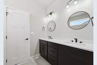 2232 44th Street S, Moorhead, MN 56560 - Photo 33