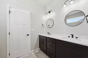 2232 44th St S, Moorhead, MN 56560 - Photo 33