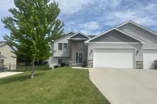 1107 Tikalsky St SE, New Prague, MN 56071 - Photo 3