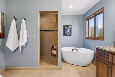 3915 Urbandale Lane N, Plymouth, MN 55446 - Photo 25