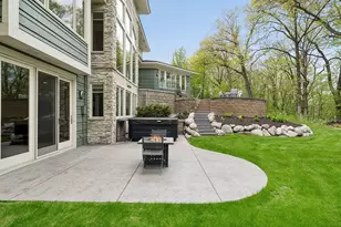 2063 Austrian Pine Ln, Minnetonka, MN 55305 - Photo 39
