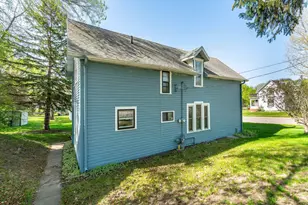 217 1st St NW, Pelican Rapids, MN 56572 - Photo 5