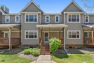 21 River Bend Pl, Chaska, MN 55318 - Photo 1