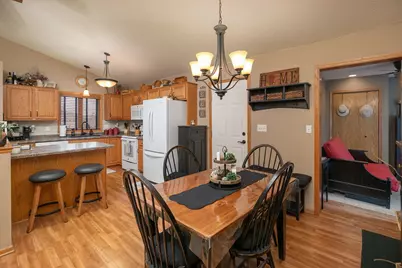 217 Clubhouse Drive NE, Stewartville, MN 55976 - Photo 9