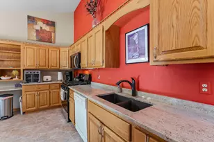 14278 Golf View Dr, Eden Prairie, MN 55346 - Photo 7