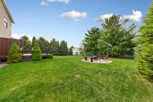 2570 Fox Hollow Ln, Owatonna, MN 55060 - Photo 11