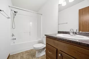 4257 Estate Dr S, Fargo, ND 58104 - Photo 25