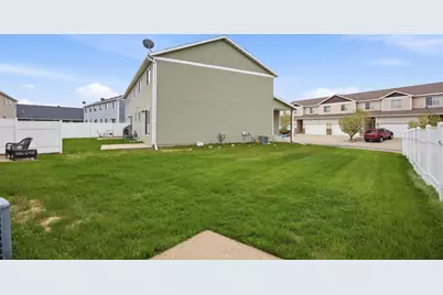 4257 Estate Drive S, Fargo, ND 58104 - Photo 31