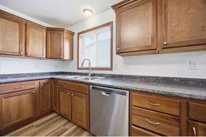 4257 Estate Drive S, Fargo, ND 58104 - Photo 11