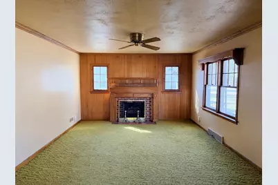 816 Clausen Avenue, Albert Lea, MN 56007 - Photo 5