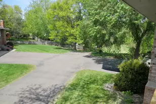 7607 Zinnia Way, Maple Grove, MN 55311 - Photo 35