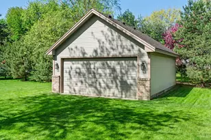 1286 Limestone Dr S, Shakopee, MN 55379 - Photo 3