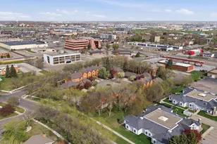 1415 W Gateway Cir S, Fargo,  58103 - Photo 29