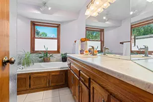 1320 Griffin Ave, Mahtomedi, MN 55115 - Photo 23
