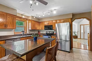 1320 Griffin Ave, Mahtomedi, MN 55115 - Photo 11