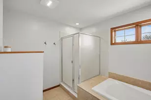 2350 Fawn Hill Ct, Chanhassen, MN 55317 - Photo 19
