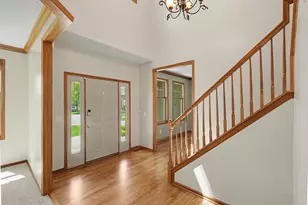 2350 Fawn Hill Ct, Chanhassen, MN 55317 - Photo 5