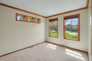 2350 Fawn Hill Ct, Chanhassen, MN 55317 - Photo 23