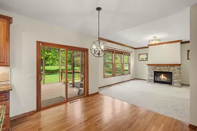 2350 Fawn Hill Court, Chanhassen, MN 55317 - Photo 7
