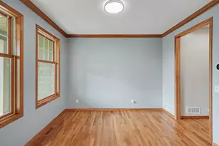 2350 Fawn Hill Ct, Chanhassen, MN 55317 - Photo 13