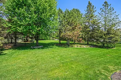 2350 Fawn Hill Court, Chanhassen, MN 55317 - Photo 31