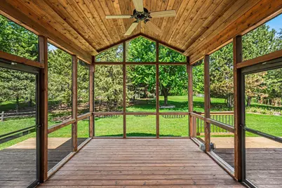 2350 Fawn Hill Court, Chanhassen, MN 55317 - Photo 27