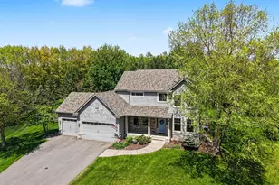 2350 Fawn Hill Ct, Chanhassen, MN 55317 - Photo 33