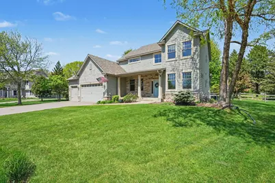 2350 Fawn Hill Court, Chanhassen, MN 55317 - Photo 3