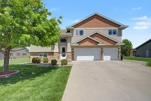401 10th St SE, Freeport, MN 56331 - Photo 3
