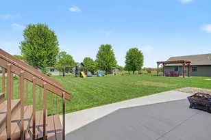 401 10th St SE, Freeport, MN 56331 - Photo 9