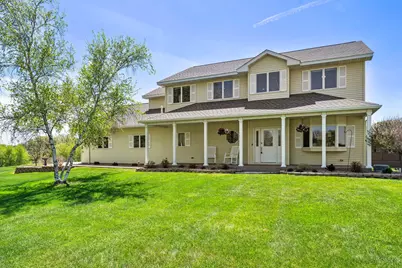 1413 27th Street NW, Austin, MN 55912 - Photo 1