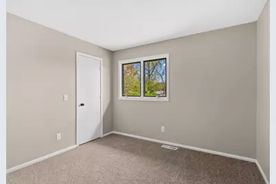17468 Rustic Hills Drive, Eden Prairie, MN 55346 - Photo 13