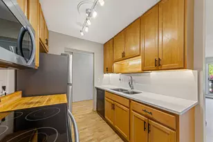 2005 E 122nd St, Burnsville, MN 55337 - Photo 5