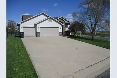 125 Sandstone Drive NW, Eyota, MN 55934 - Photo 3