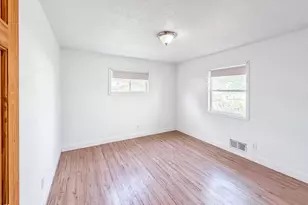 423 Lafond Ave, Saint Paul, MN 55103 - Photo 11