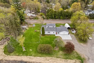 305 Main Avenue N, Braham, MN 55006 - Photo 7