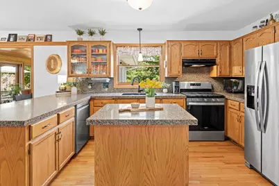 872 Westview Drive, Shoreview, MN 55126 - Photo 5