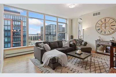 215 10th Avenue S #735, Minneapolis, MN 55415 - Photo 1