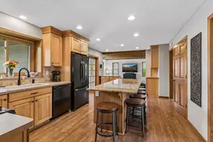 900 Nina Ct, Mendota Heights, MN 55118 - Photo 21