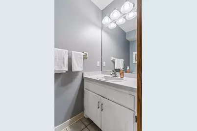 900 Nina Court, Mendota Heights, MN 55118 - Photo 29