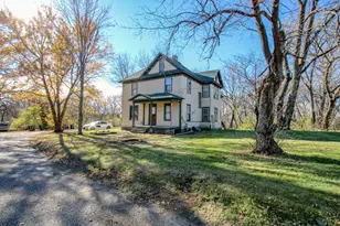 328 Fairgrounds Rd, Alexandria, MN 56308 - Photo 1
