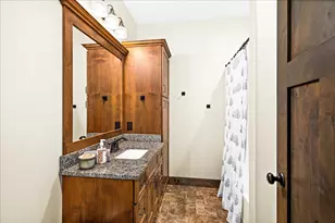 6364 Bergquist Rd, Duluth, MN 55804 - Photo 29