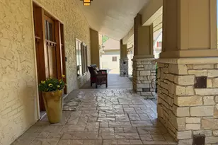 18677 Ponderosa Ct, Eden Prairie, MN 55347 - Photo 5