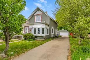 43 Wyoming St W, Saint Paul, MN 55107 - Photo 1