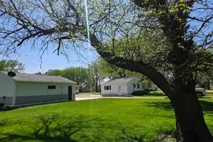 111 Hague Ave N, Hollandale, MN 56045 - Photo 21