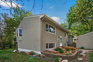 11501 Red Fox Dr, Maple Grove, MN 55369 - Photo 45